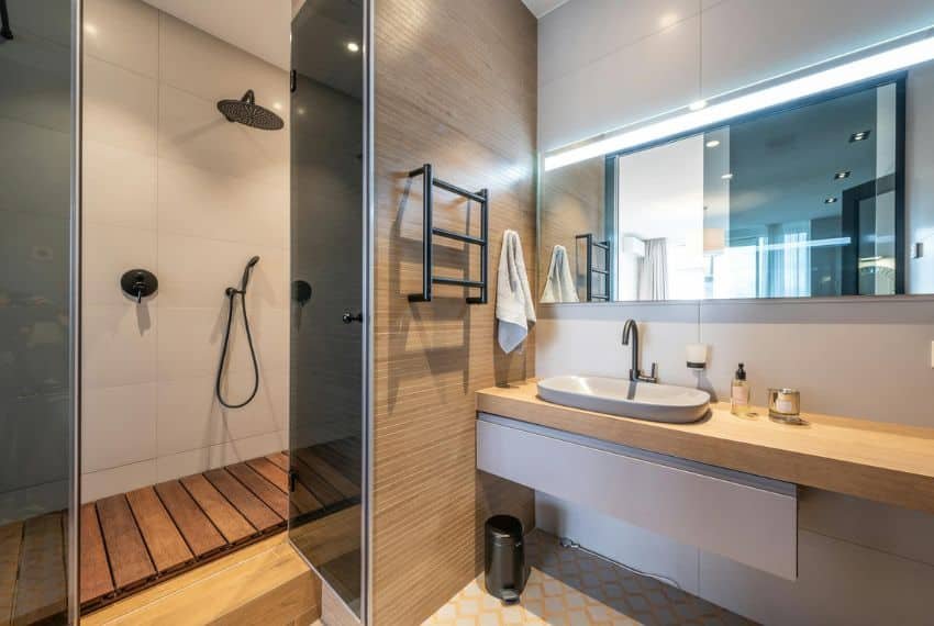 small half bathroom decorating ideas​