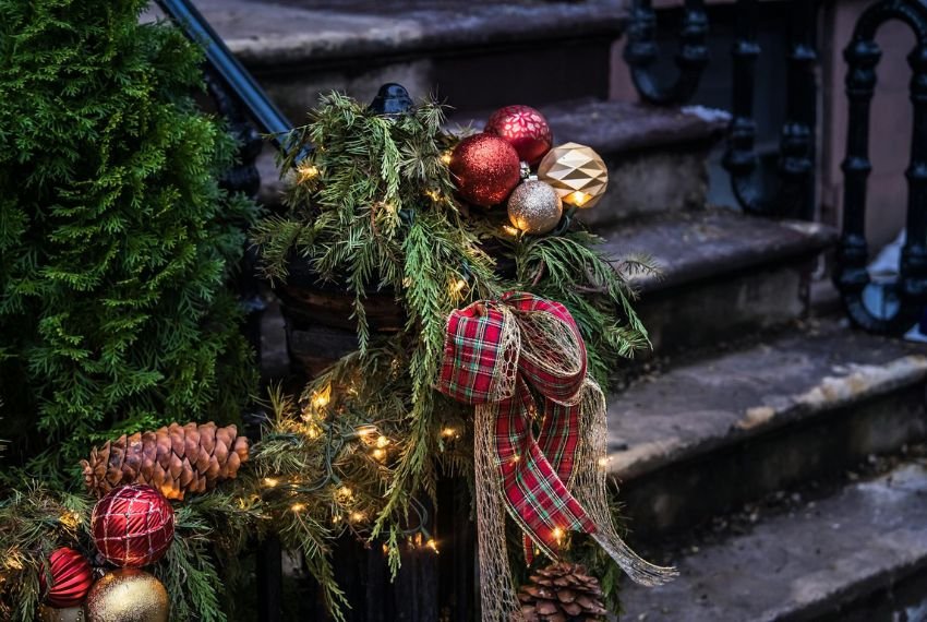 Christmas Baubles at staircase