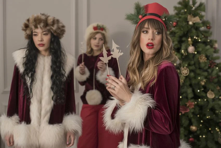 DIY Christmas Costumes for a Personal Touch