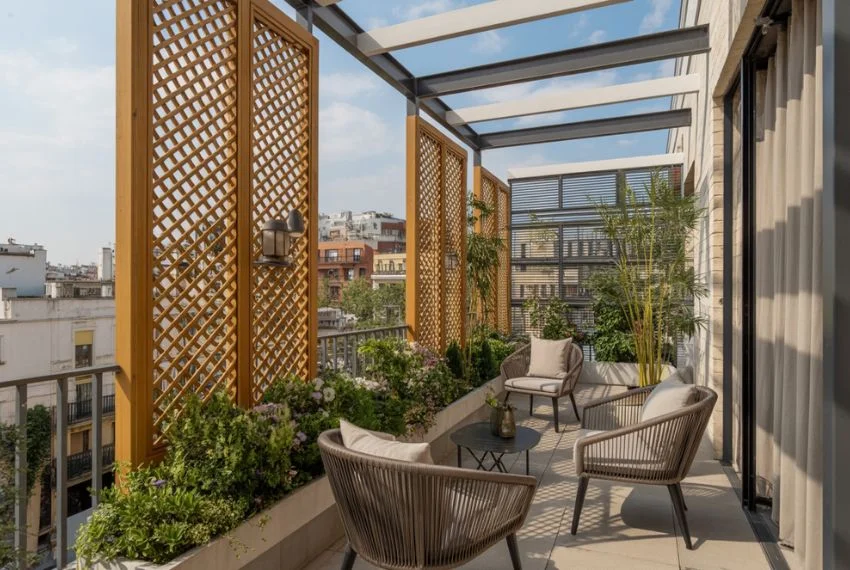 Privacy Screens and Partitions