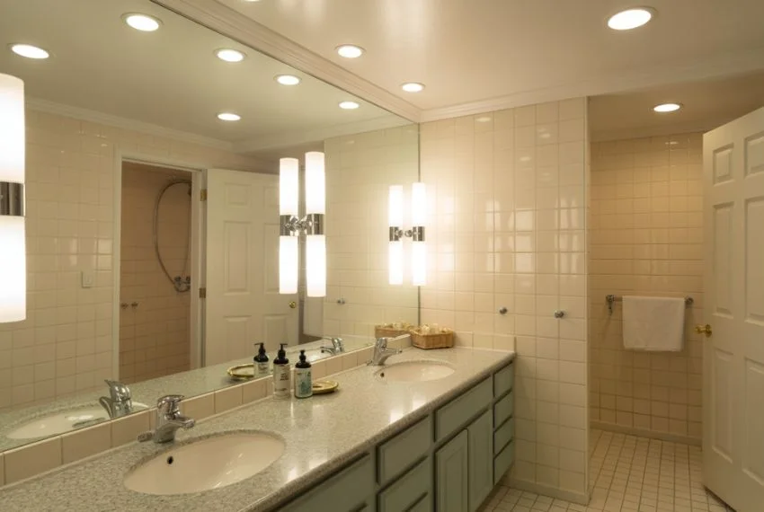 Lighting Ideas to Brighten Basement Bathrooms