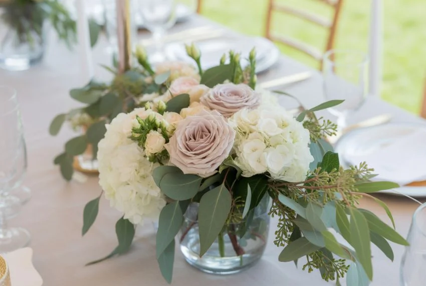 Classic Floral Arrangements with a Modern Twist