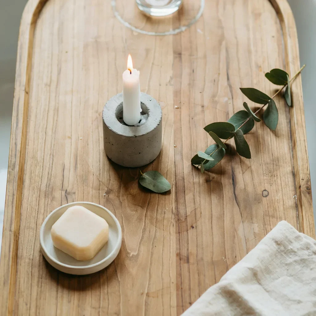 Candle Styling on Bathtub Trays