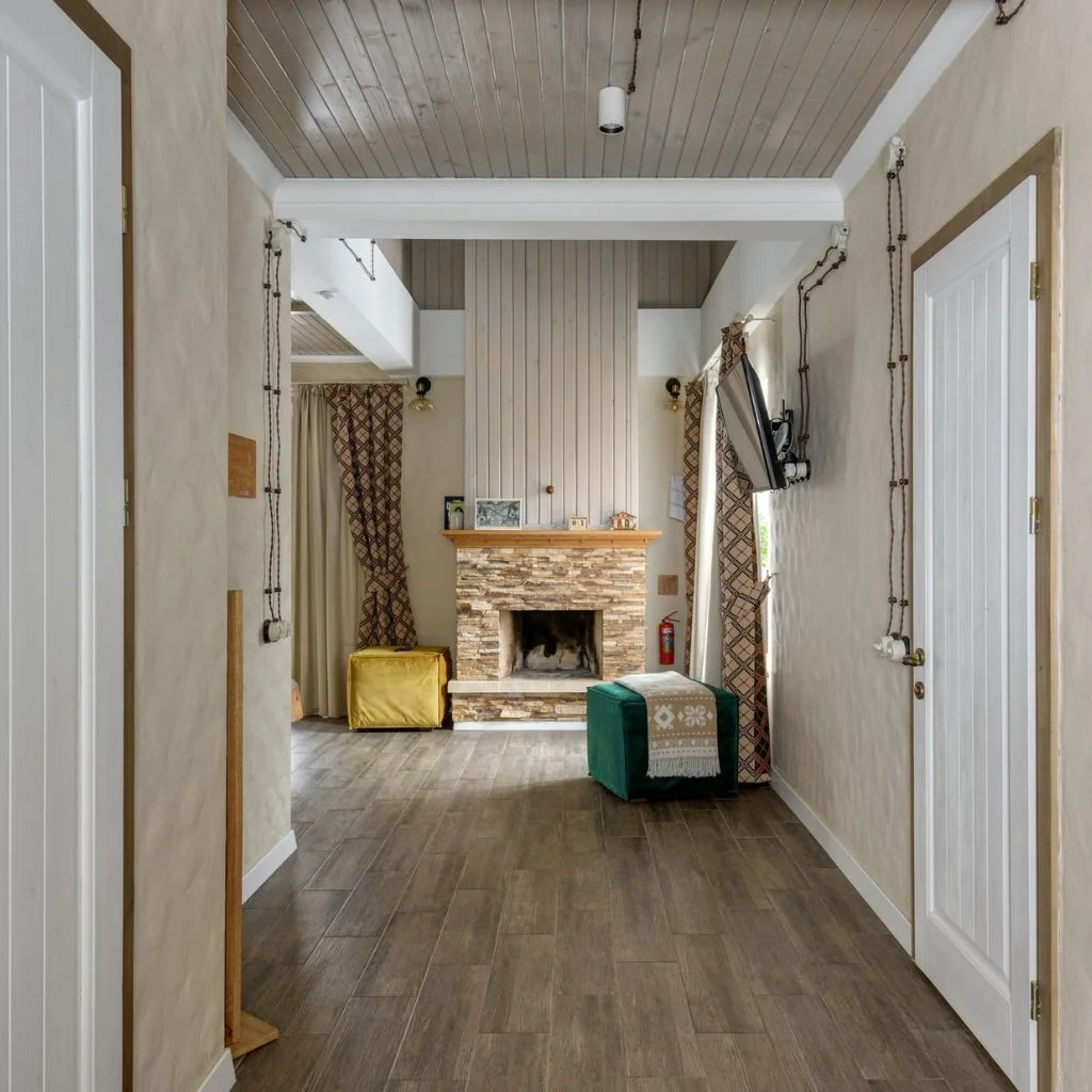 Ceiling-to-Floor Plank Wall