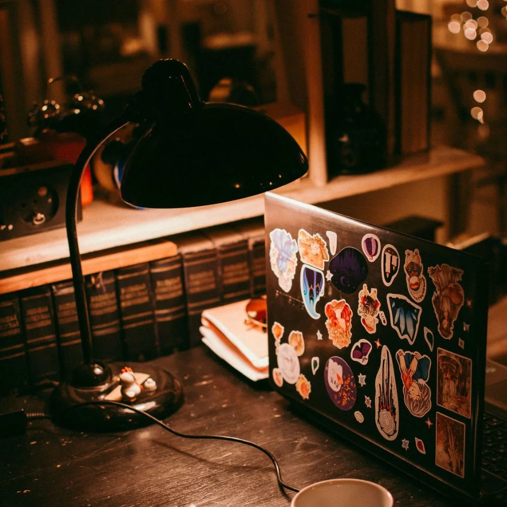 Dark Academia Dorm Room Theme
