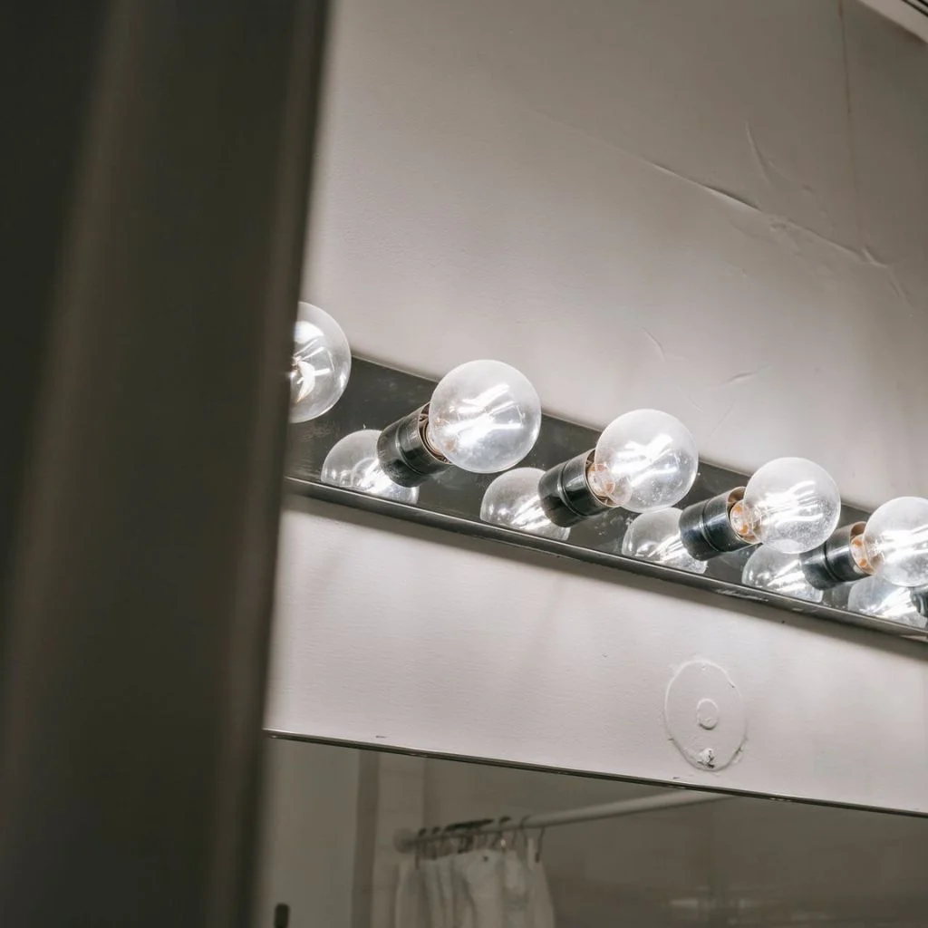Dorm Bathroom Lighting Hacks That Actually Work