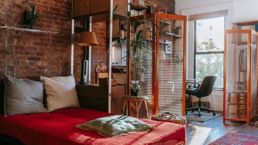Bedroom Screen Ideas For Effortless Style
