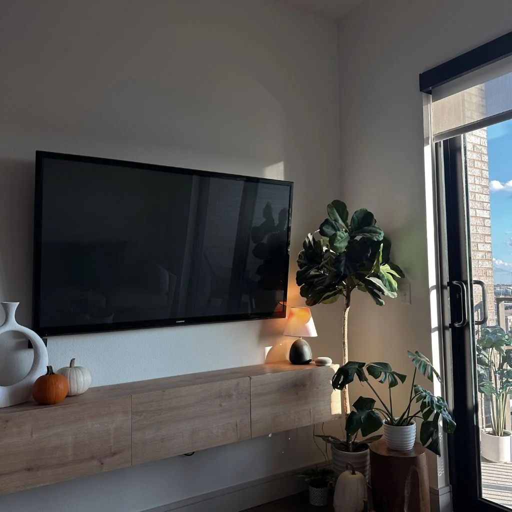 Build a Floating Media Wall with Besta Frames