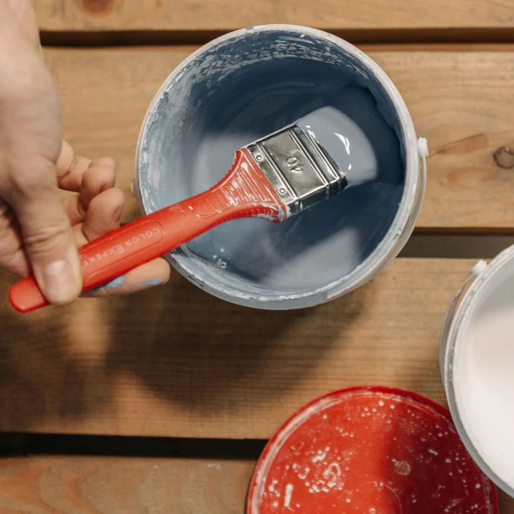 Choosing Paint Types That Suit Laminate Furniture