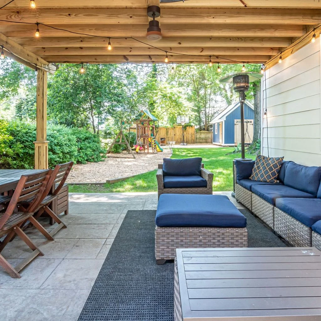 Create Distinct Zones With Furniture Groupings
