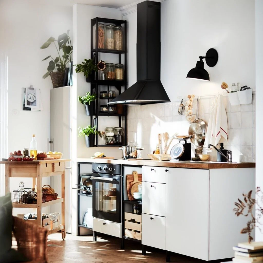 Five Minutes Is All It Takes to Style an Enhet Corner