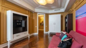 Mixing Wood Tones in a Living Room Never Looked This Effortless