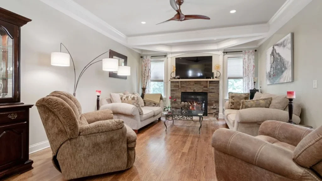 Best Reclining Sofa Layouts for Small And Large Living Rooms