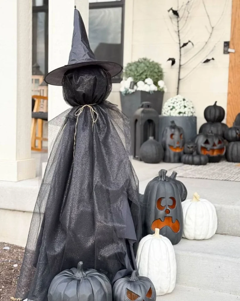 Cheesecloth Layers Give Witches a Tattered Ghostly Edge