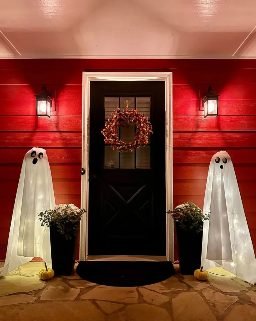 Glowing Ghosts With More Atmosphere