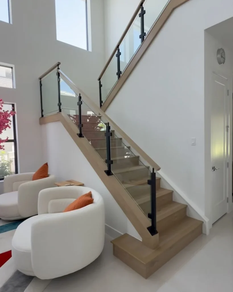 Timeless Transitional Homes Choose Classic Glass Framing