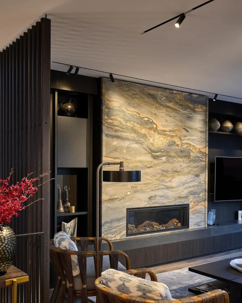 Track Lighting Brings Flexible Brightness to Awkward Corners
