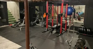 Dark Basement Gyms Brighten Up Fast With Home Gym Mirror Ideas