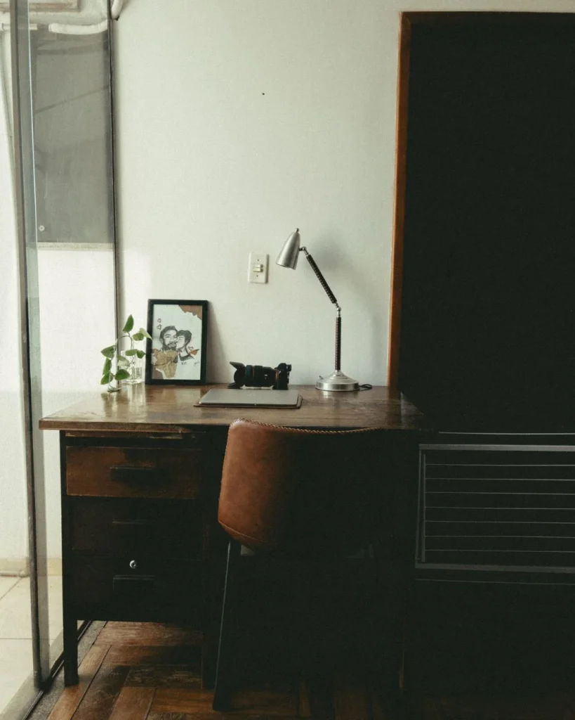 Work From Home Corner Without the Mess