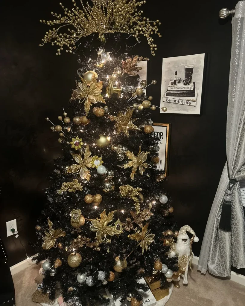 green christmas ornaments black tree