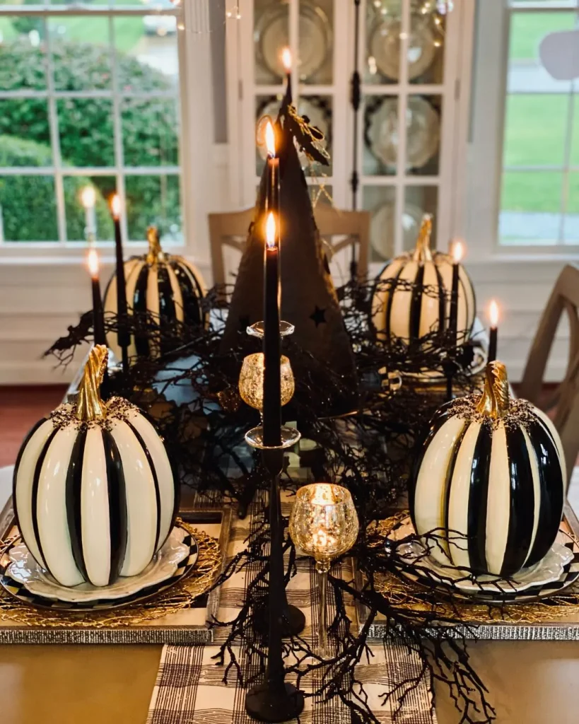 halloween dinner table black gold pumpkin