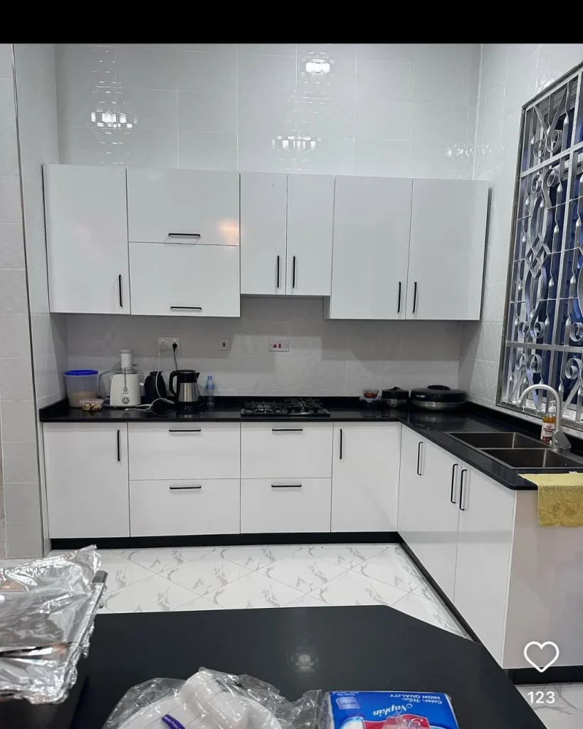 modern kitchen gloss matt contrast